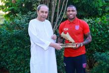 Hon'ble CM felicitated ISL 2022-23 Golden Boot award winner Diego Mauricio